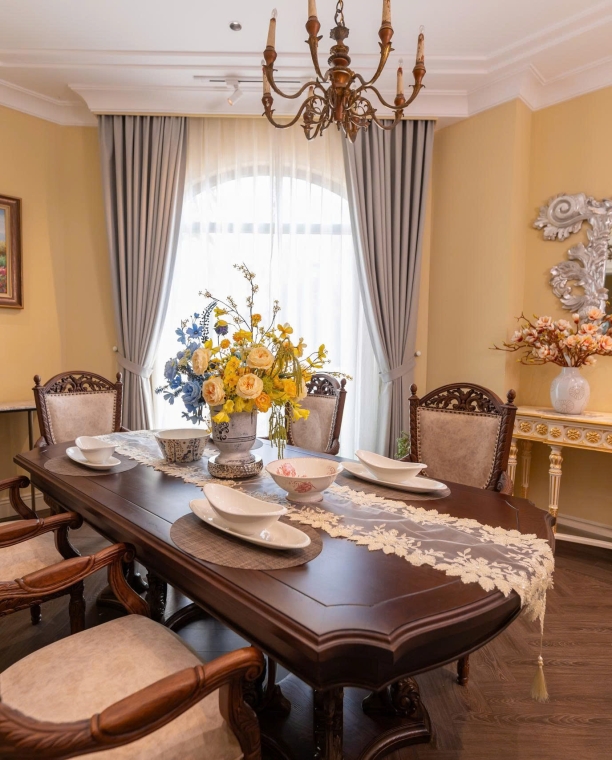 Bộ Bàn Ăn Gỗ Sồi Imperial Arch